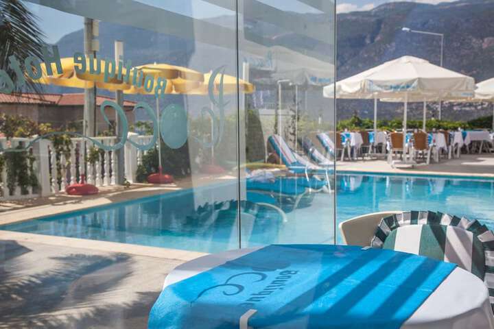 Pool 74 of 101