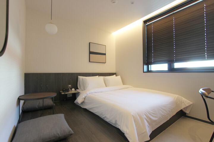 Room 16 of 59