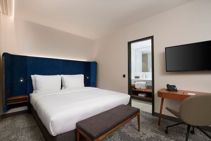 Room 4 of 39