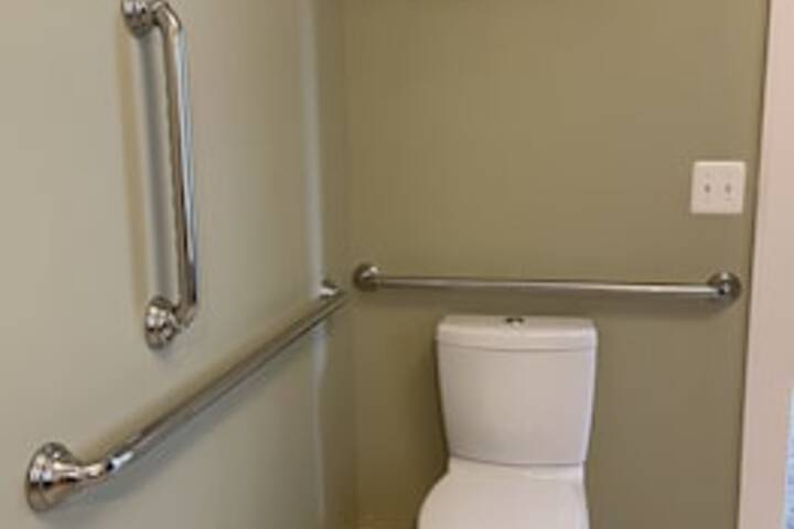Room 139 of 285