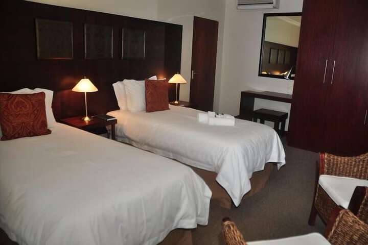 Room 6 of 54