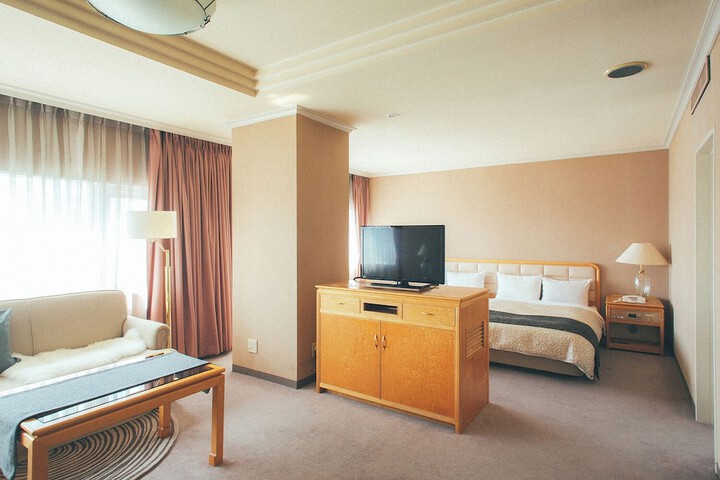 Room 19 of 74