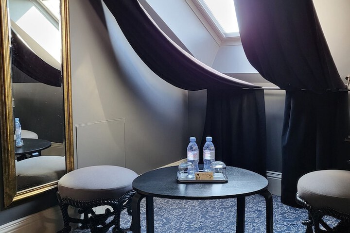 Room 28 of 55