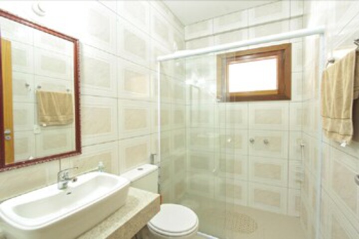 Room 2 of 24