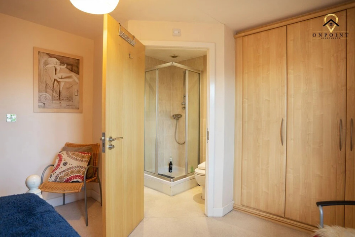 Room 3 of 17