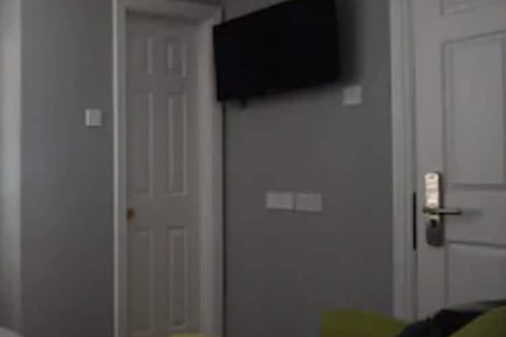 Room 15 of 24