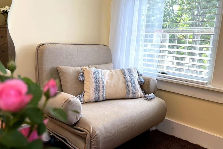 Room 10 of 80