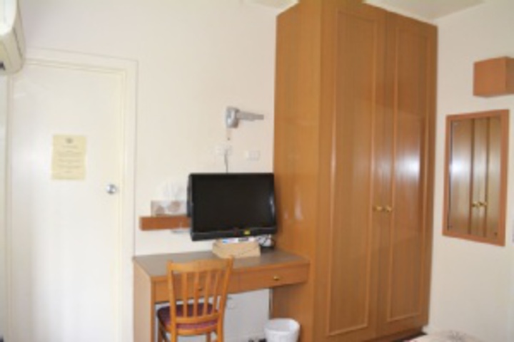 Room 92 of 768