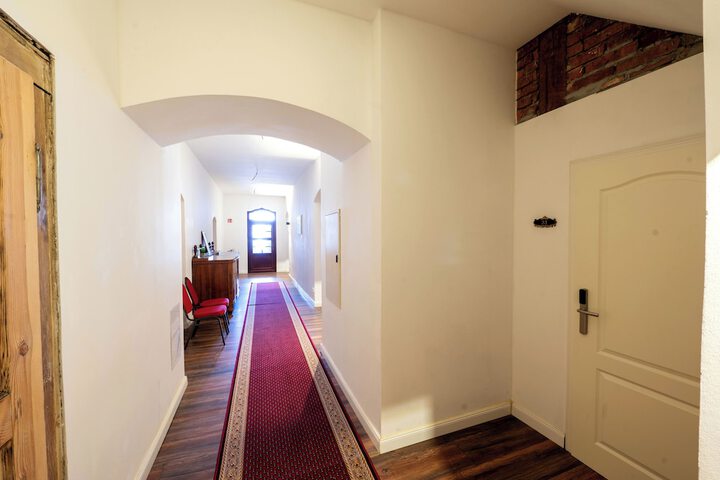 Ballroom/Hall 53 of 58