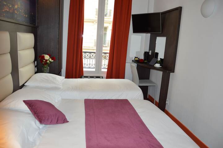 Room 4 of 34