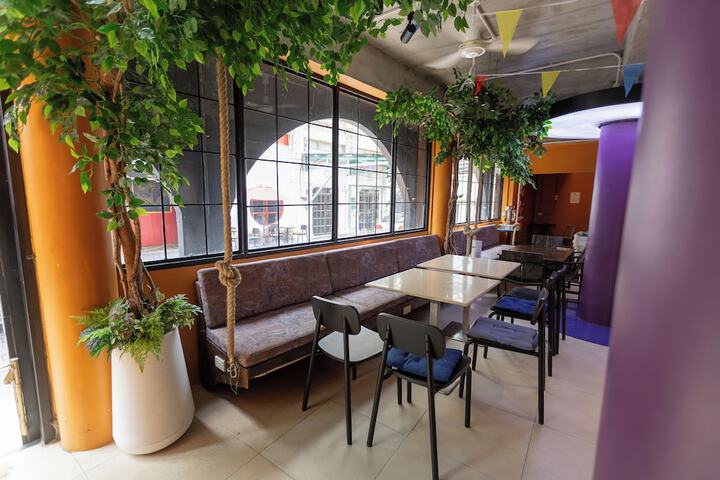 Dining 98 of 132