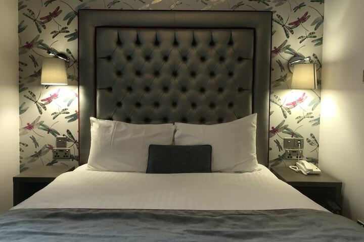 Room 2 of 15