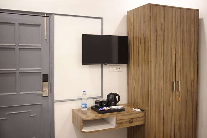 Room 5 of 47