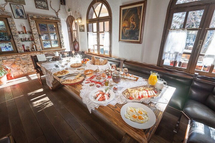 Dining 403 of 446