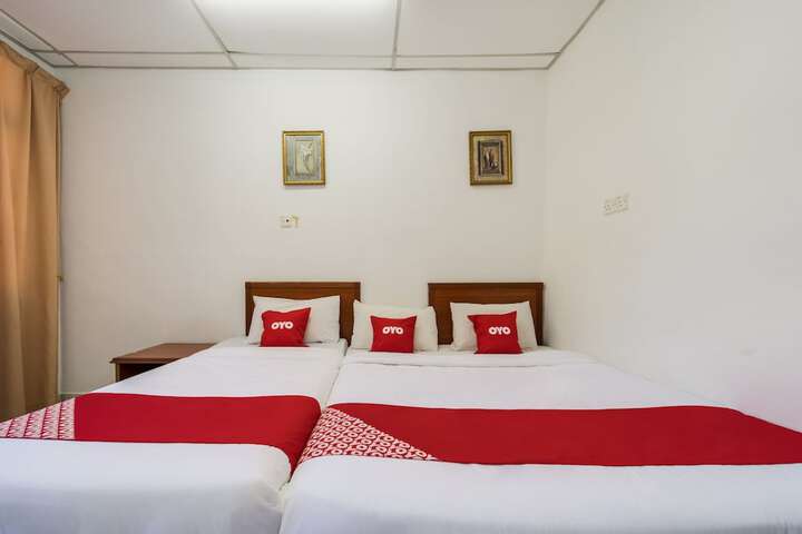 Room 11 of 21