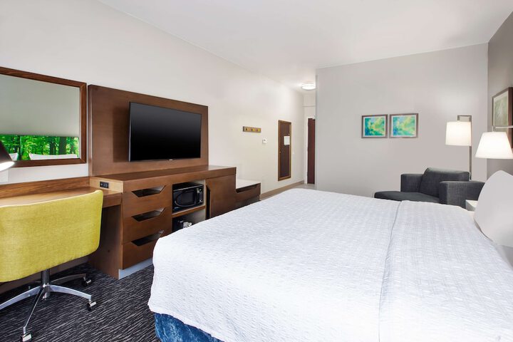 1 King Bed (13 of 28)