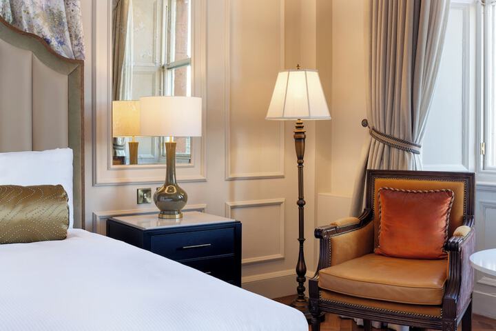 Room 47 of 182
