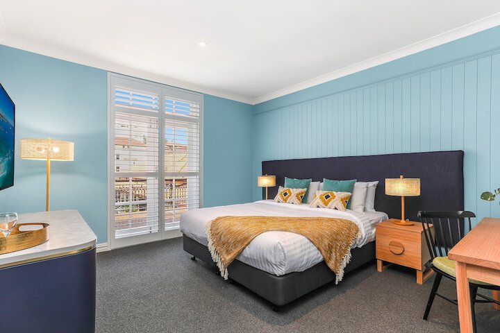 Room 5 of 87