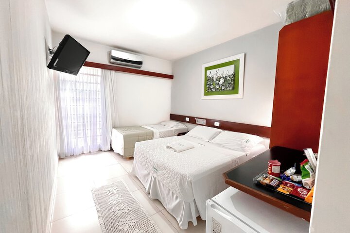 Room 6 of 26