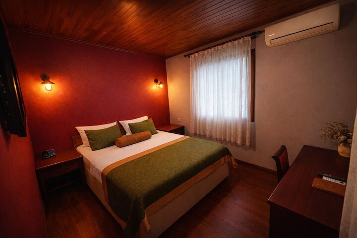 Room 8 of 45