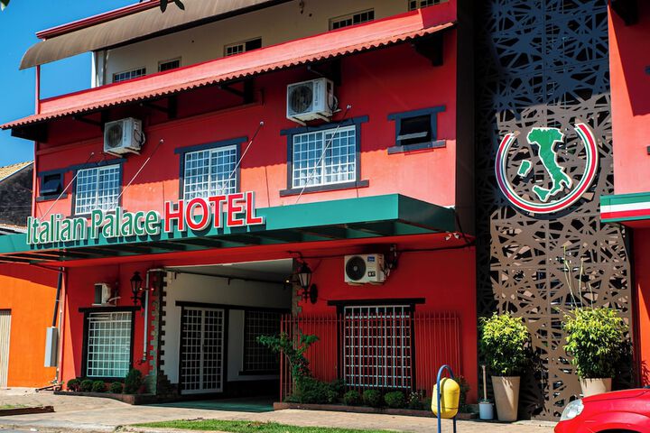 HOTEL ITALIAN