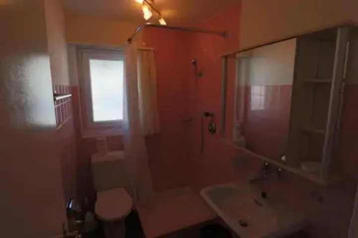 Room 12 of 13