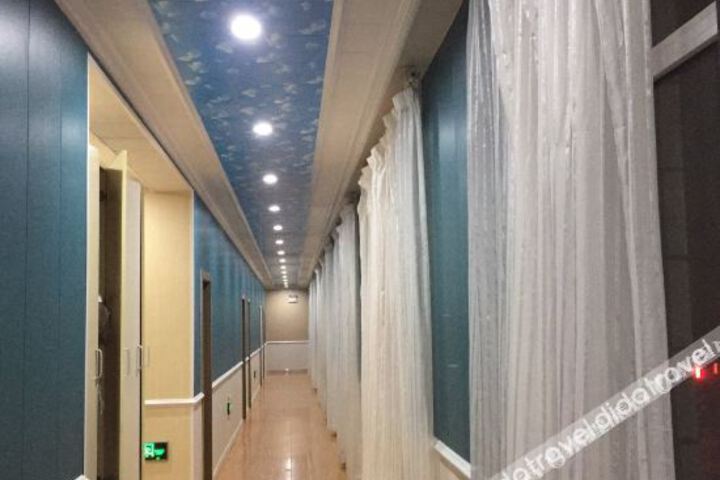 Hotel Interior 12 of 26