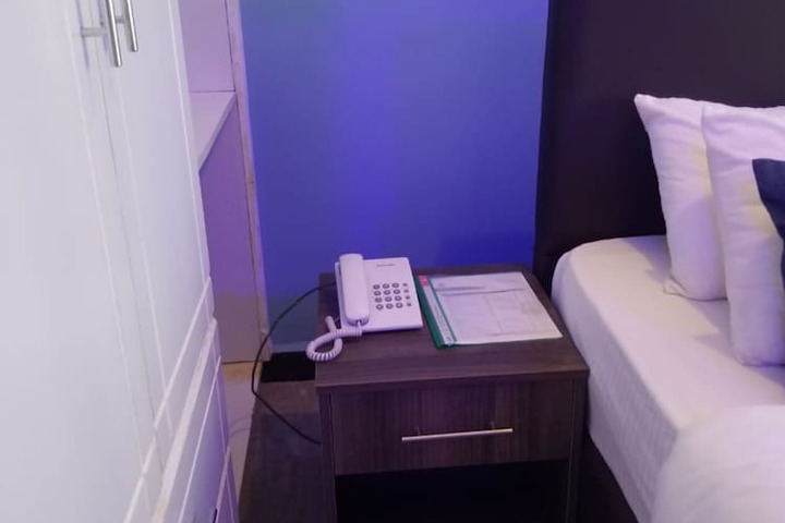 Room 30 of 62