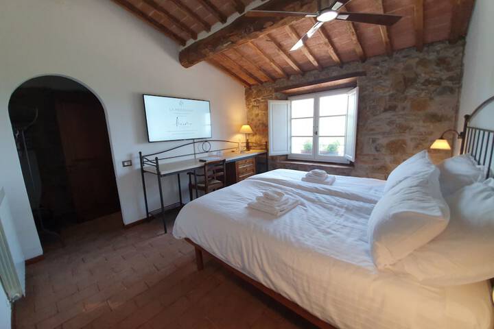 Room 10 of 81