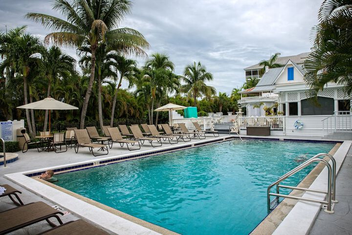 Pool 18 of 39