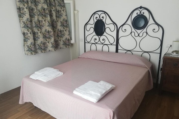 Room 7 of 52