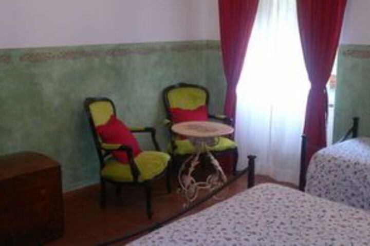 Room 7 of 27