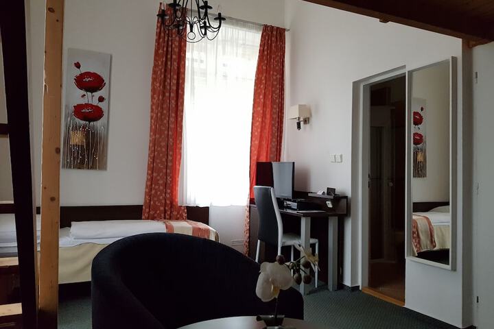 Room 144 of 324