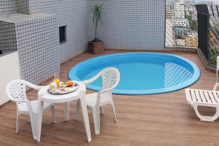 Hotel with Pool