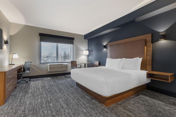 Room 27 of 70