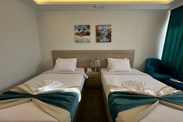 Room 21 of 101