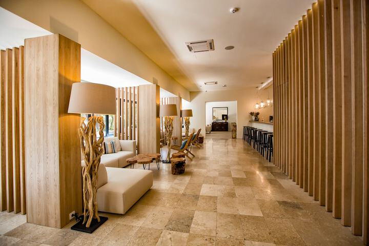 Hotel Interior 6 of 101