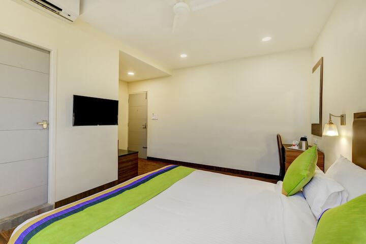 Room 18 of 40