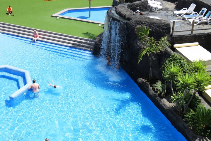 Pool 34 of 66