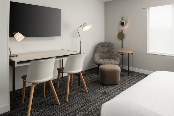 Room 13 of 29