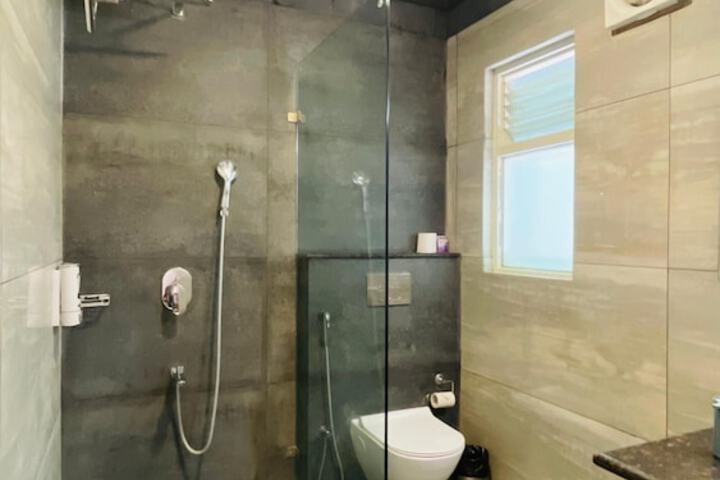 Room 15 of 26
