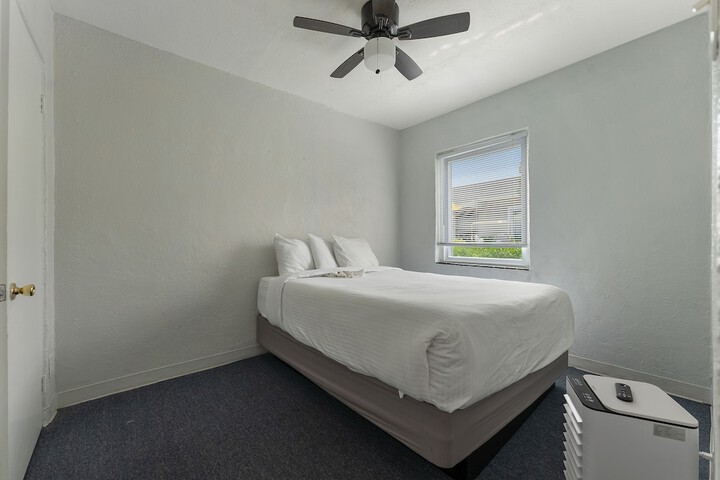 Room 3 of 39
