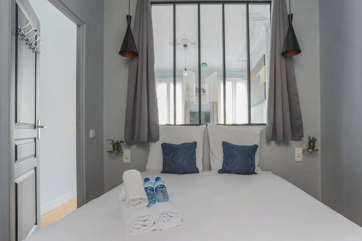 Room 27 of 119