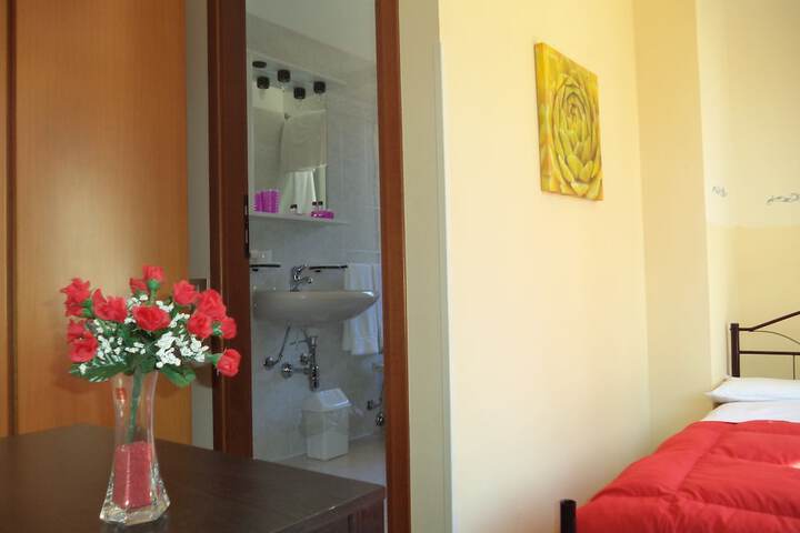 Room 14 of 43