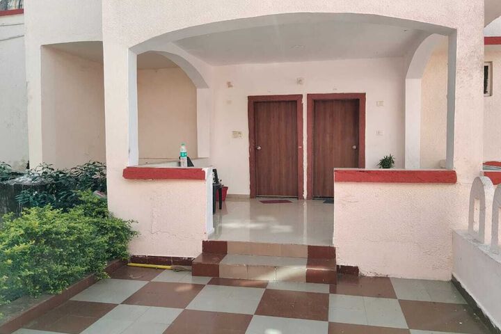 Hotel 2 of 124