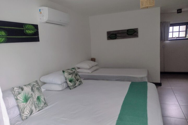 Room 7 of 100