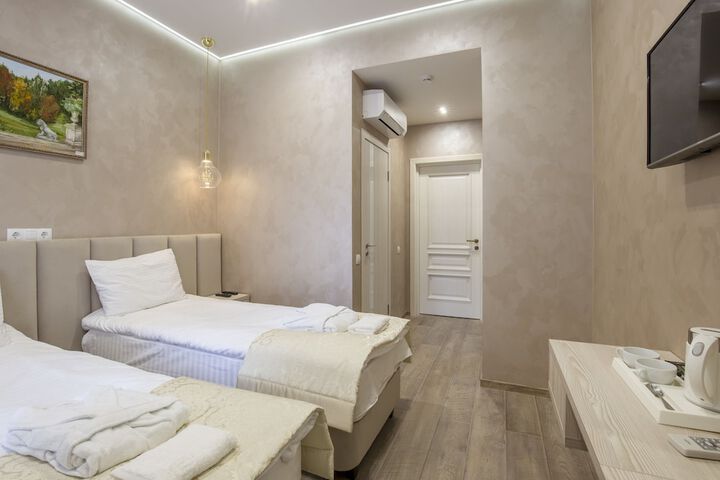 Room 15 of 67