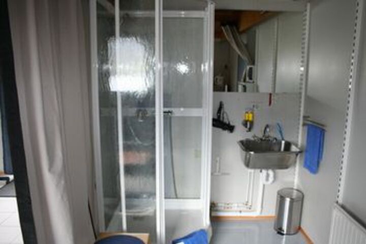 Room 10 of 118