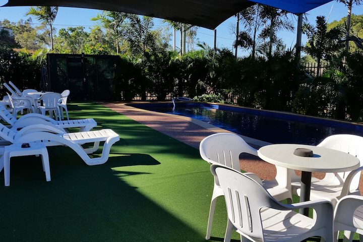 Pool Hotel