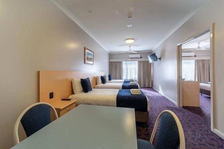 Room 7 of 37